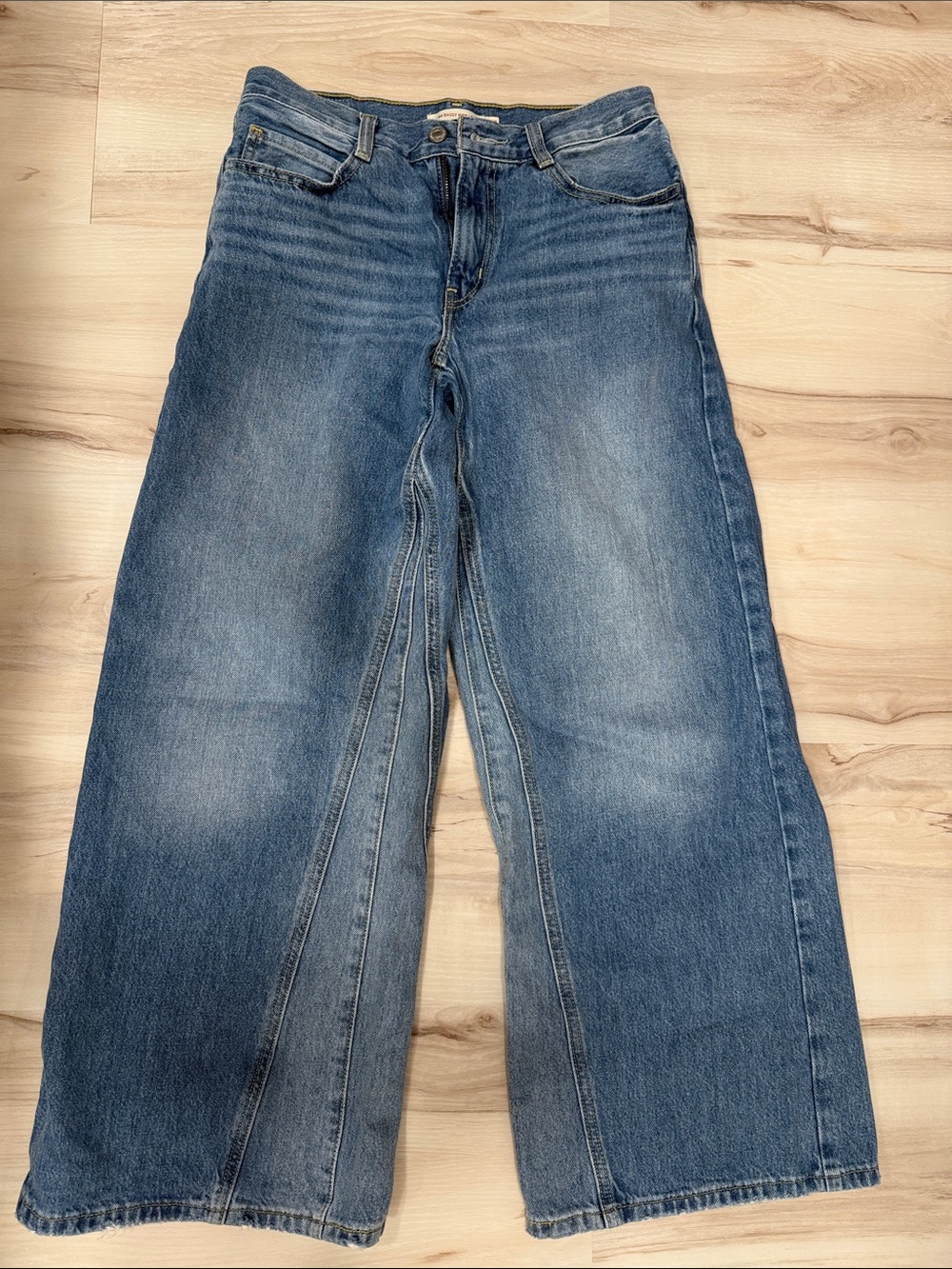 Levi 94’ Baggy Wide Leg Blue Denim Jeans Size 27